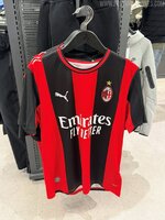milan-26-27-home-kit (2).jpg