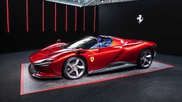 ferrari-daytona-sp3.jpg